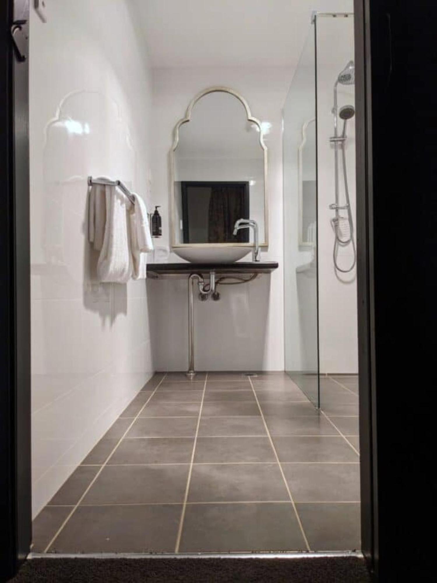 Hotel Etico At Mount Victoria Manor المظهر الخارجي الصورة